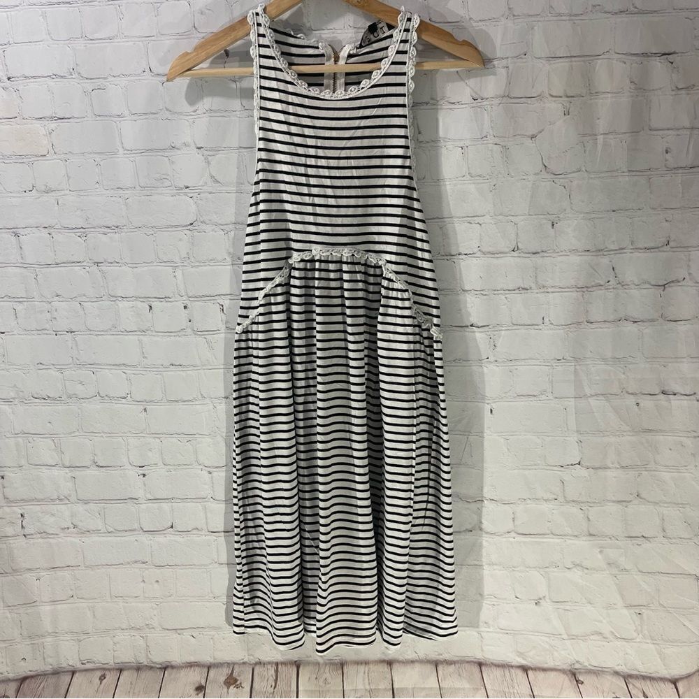 POL CLOTHING Black Stripe Babydoll Knit Top Tunic Relaxed Fit Sleeveless Summer
